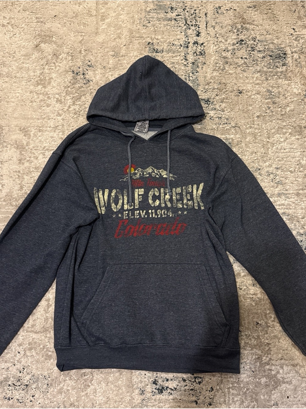 Wolf Creek Colorado Graphic Hooded Sweatshirt - Dark Charcoal
